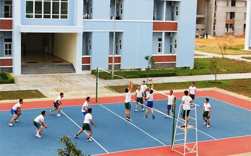 Giờ vui chơi thể thao trong những ngày Tết của cán bộ, thủy thủ Lữ đoàn tàu ngầm 189.