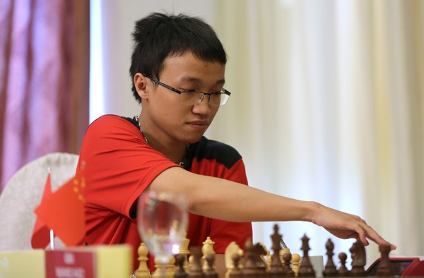 Kỳ thủ Nguyễn Ngọc Trường Sơn