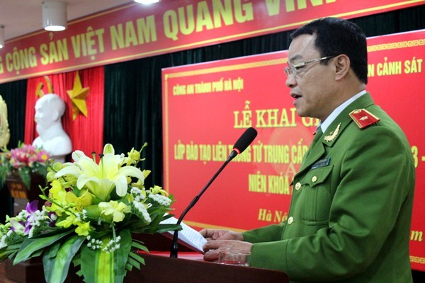 Thiếu tướng, TS Đặng Xuân Khang, PGĐ Học viện CSND phát biểu tại lễ khai giảng