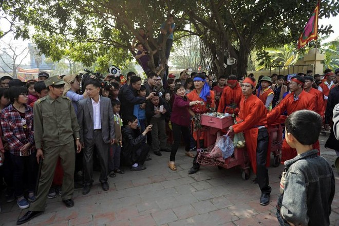 Lễ hội chém lợn, không diễn ra công khai giữa sân đình ảnh 4