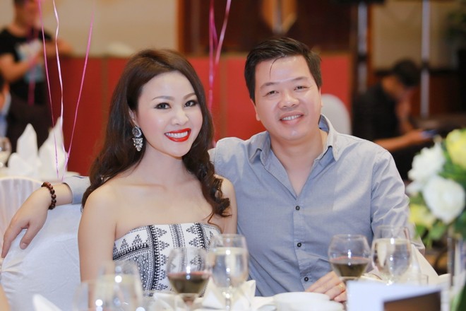 Bùi Lê Mận đẹp ngỡ ngàng sau một năm ở ẩn sinh con ảnh 3