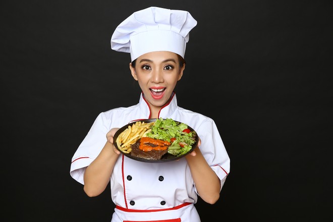 "Hoa hậu hài" Thu Trang giải nghệ để làm đầu bếp? ảnh 6
