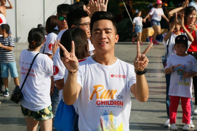 Dàn "sao" trẻ chạy bộ gây quỹ vì trẻ em bị bệnh tim bẩm sinh