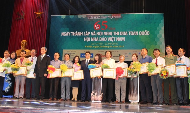 24 tập thể tiêu biểu giai đoạn 2010-2015 được tặng Bằng khen của Hội Nhà báo Việt Nam