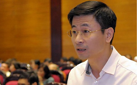 Đại biểu Nguyễn Phi Thường phát biểu