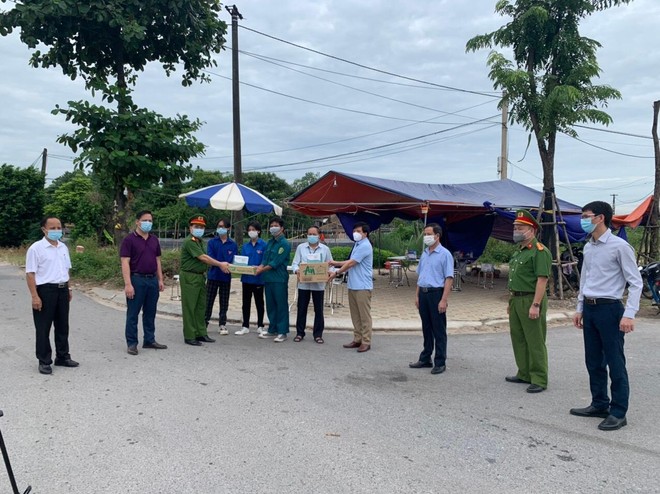 Đem trọn vẹn sức lực chiến đấu với dịch bệnh, làm tất cả vì sức khỏe của nhân dân (Bài 3): Sắc xanh ở vùng 4 lần xanh ảnh 1