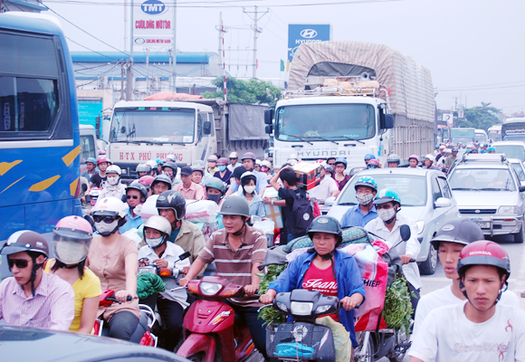 Quý I-2012: Sẽ trình phương án hạn chế phương tiện cá nhân ảnh 1