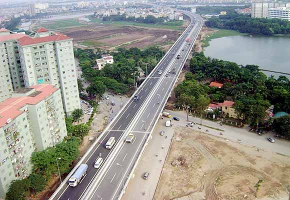 Sẽ cấm xe máy lưu thông trên QL1A mới ảnh 1