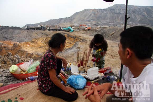Sức mạnh của “sóng thần" núi thải đất đá ảnh 11