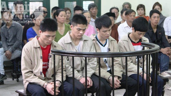 “Rửa nhục” bằng đao kiếm ảnh 1