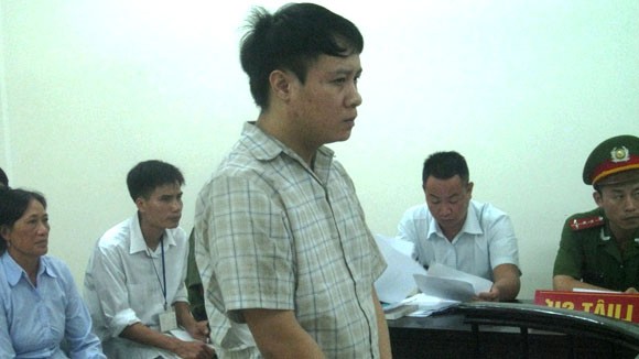 Xen vào chuyện của người khác rồi rút dao đâm chết người ảnh 1