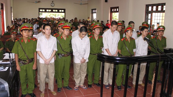 Đề nghị mức án chung thân với hai bị cáo giết người ảnh 3
