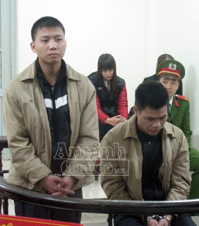 Trả hồ sơ để điều tra nghi can số 3, vụ tạt axit ở phố Yên Phụ - Tây Hồ ảnh 1