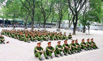 Tổ chức cuộc thi khảo sát về kiểm tra điều lệnh CAND ảnh 6
