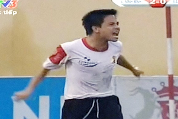 Phạt Danh Ngọc 20 triệu, treo giò 45 ngày vì tội chửi thề ảnh 1