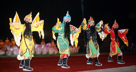 Một đêm trải nghiệm sống đời vua chúa ảnh 5