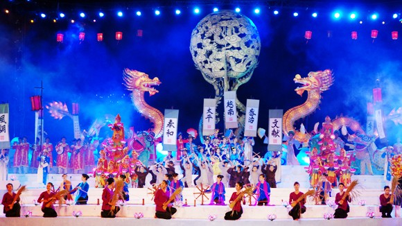 Sông Hương rực sáng khát khao “Thiên hạ thái bình” ảnh 4