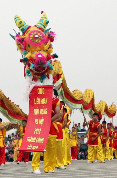 Mãn nhãn với Lễ hội múa rồng Hà Nội 2012 ảnh 25