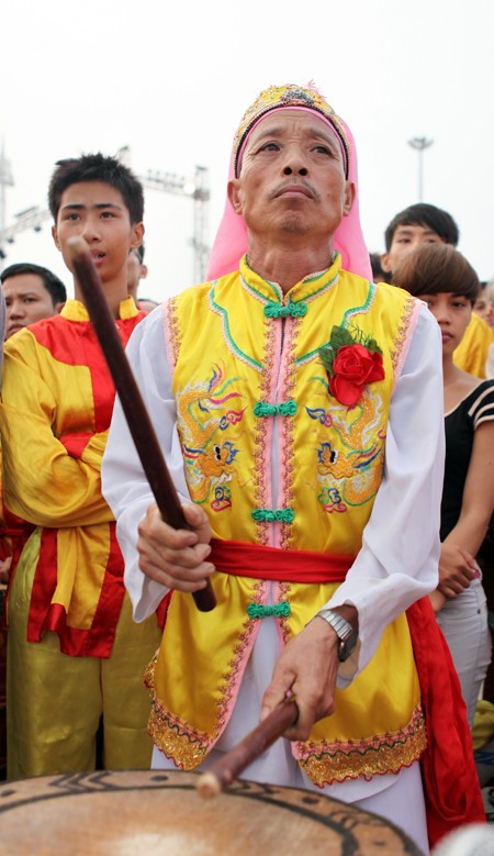 Mãn nhãn với Lễ hội múa rồng Hà Nội 2012 ảnh 12