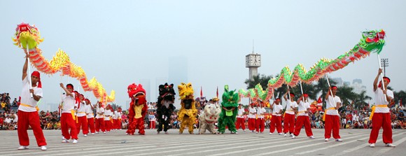 Mãn nhãn với Lễ hội múa rồng Hà Nội 2012 ảnh 10