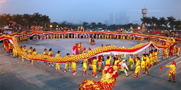 Mãn nhãn với Lễ hội múa rồng Hà Nội 2012 ảnh 24