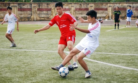 Đương kim vô địch và Á quân cùng bị loại ảnh 8