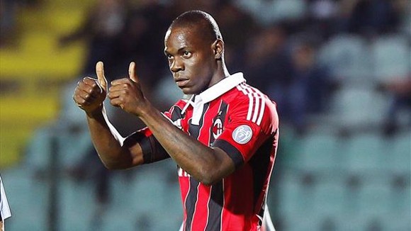 “Siêu quậy” Balotelli "trù" cho Barca bị Man City đánh bại ảnh 1