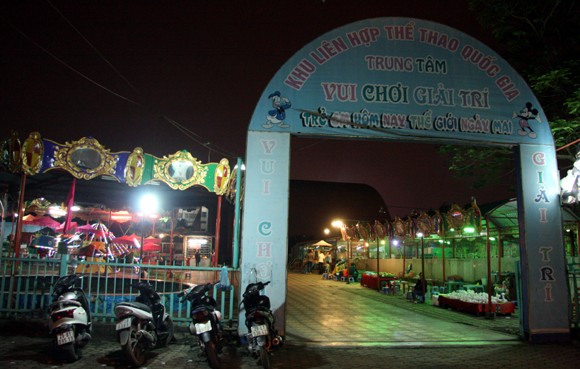 Những công trình thể thao triệu đô biến dạng vì kiếm tiền ảnh 15