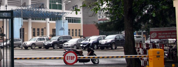 Những công trình thể thao triệu đô biến dạng vì kiếm tiền ảnh 24
