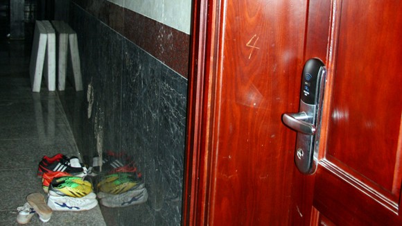 Đại bản doanh CLB V.Ninh Bình nhếch nhác và u ám sau vụ làm độ bị phanh phui ảnh 4
