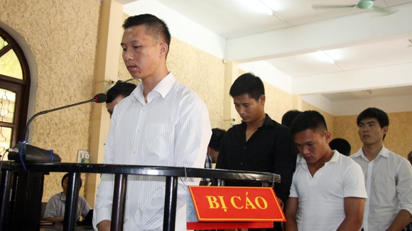 Thủ môn Nguyễn Mạnh Dũng được giảm án vì "tố cáo" vụ tiêu cực ảnh 1
