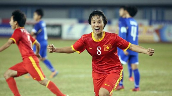 Đả bại Hong Kong 5-0, tuyển nữ Việt Nam vào tứ kết "đòi nợ" Thái Lan ảnh 1