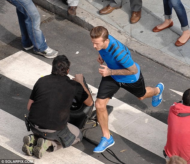 David Beckham tái ngộ khán giả thông qua… quảng cáo ảnh 6