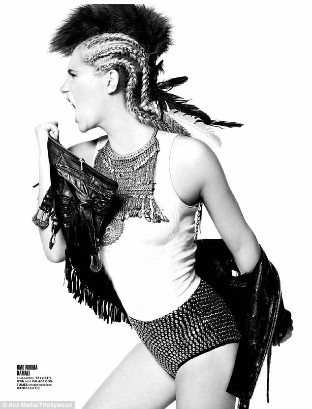 Nữ ca sĩ Ke$ha "la hét" trên tạp chí ảnh 2