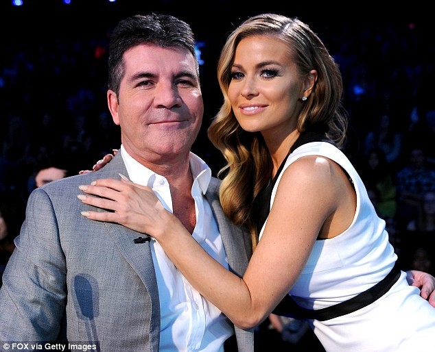Simon Cowell muốn tìm bạn gái ảnh 1
