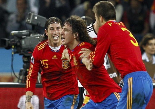 Tạm biệt Puyol! Tạm biệt người “thủ lĩnh”! ảnh 2