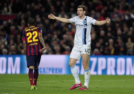 Dzeko được phép rời Man City trong hè này ảnh 1