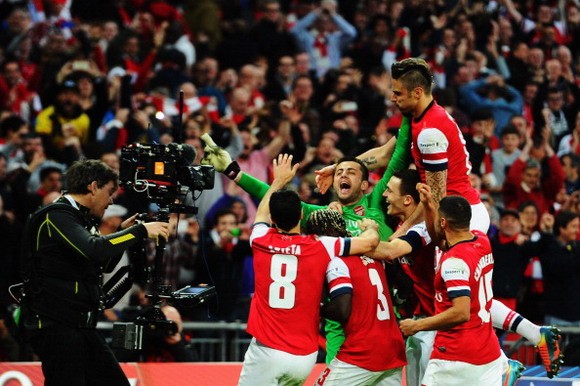 Wigan 1-1 Arsenal (penalty 2-4): Fabianski đưa Pháo Thủ vào chung kết ảnh 4