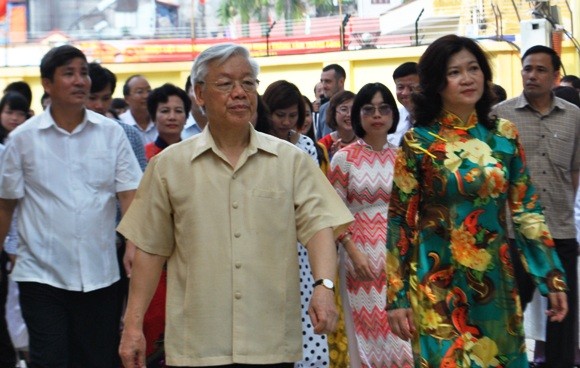 Tưng bừng 1,7 triệu học sinh Thủ đô ngày khai trường ảnh 1