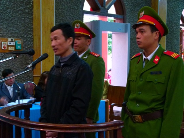 "Ông trùm" mua bán 59 bánh hêrôin lĩnh án ảnh 1