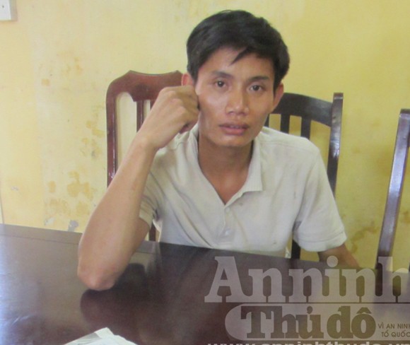 Xe bồn trộn bê tông “đè đầu” xe cảnh sát tuần tra ảnh 3