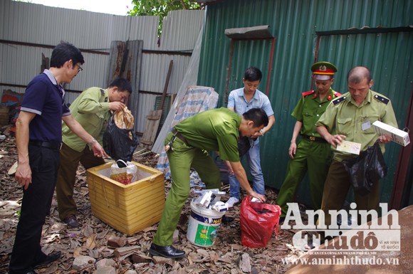 Phát hiện "kho" thuốc lá lậu, cách Hồ Gươm vài bước chân ảnh 5
