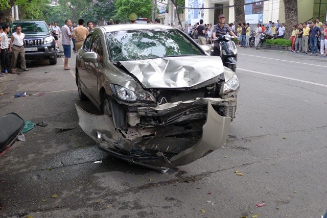 “Xe điên” gây tai nạn giữa Hà Nội, 6 người thương vong ảnh 2