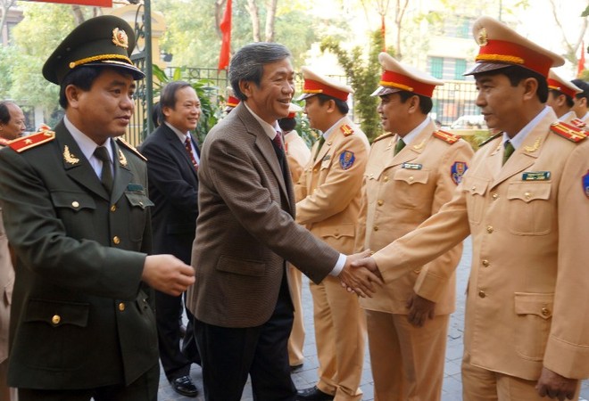 Nhân rộng những tấm gương sáng về tinh thần phục vụ nhân dân ảnh 1