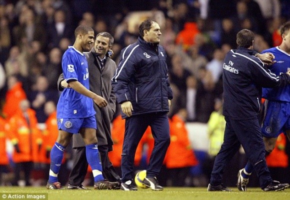 Jose Mourinho bị trò cũ tố là kẻ thất hứa ảnh 1