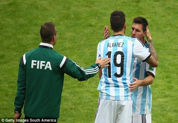 Messi lập cú đúp, Argentina “bắn hạ Đại bàng xanh" ảnh 7