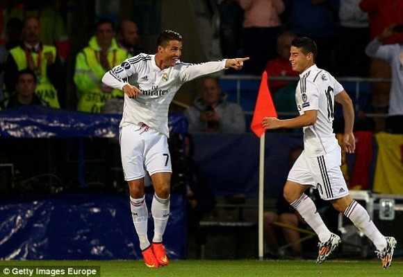 Ronaldo lập cú đúp trong ngày “dải ngân hà” tỏa sáng ảnh 6