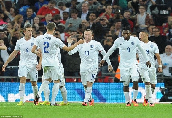 Chùm ảnh: Rooney lập công "rửa" băng đội trưởng Tam Sư ảnh 8