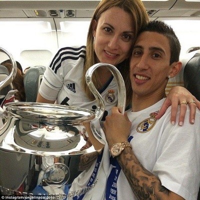 Đội hình mỹ nhân nóng bỏng mới gia nhập làng WAGs ở Premier League ảnh 1
