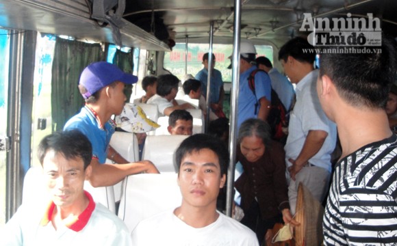 Sa lưới khi "diễn" trò cờ bạc bịp trên xe khách ảnh 2